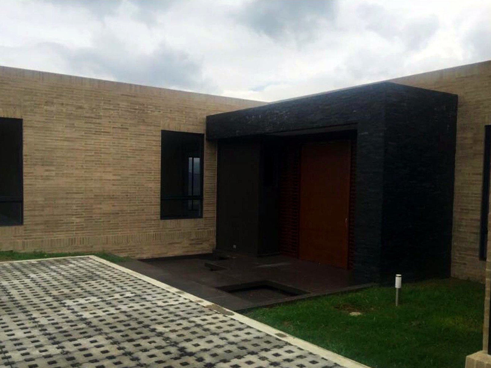 Casa Ladrillo y Piedra